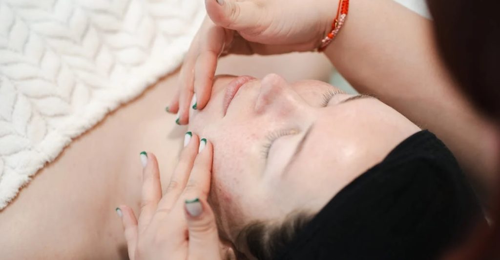 Masözlükte Yeni Trendler: Spa Deneyimini Evde Yaşamak